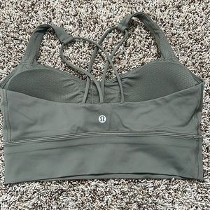 Size 8 lululemon sports bra